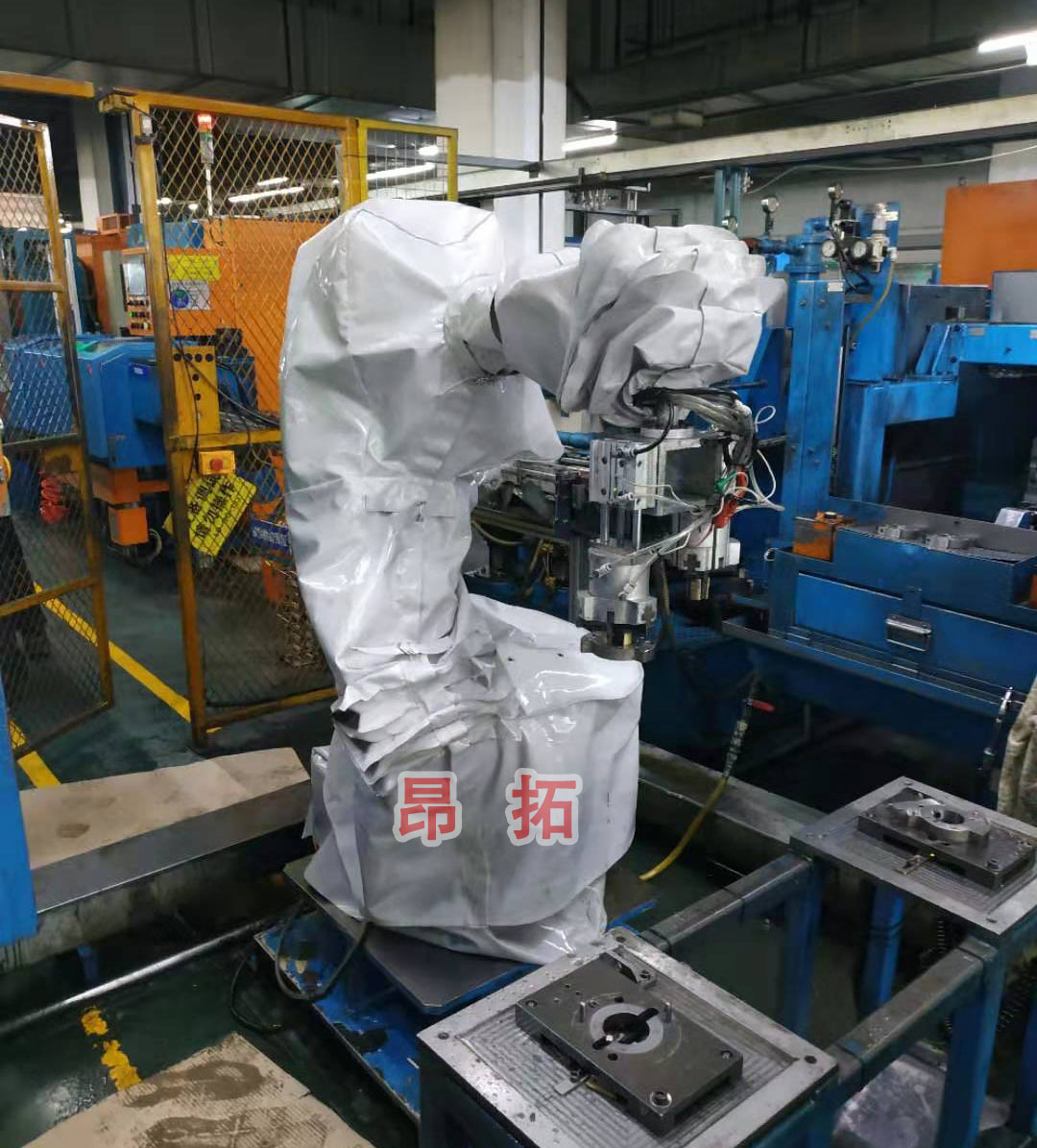 清洗機(jī)器人防護(hù)服